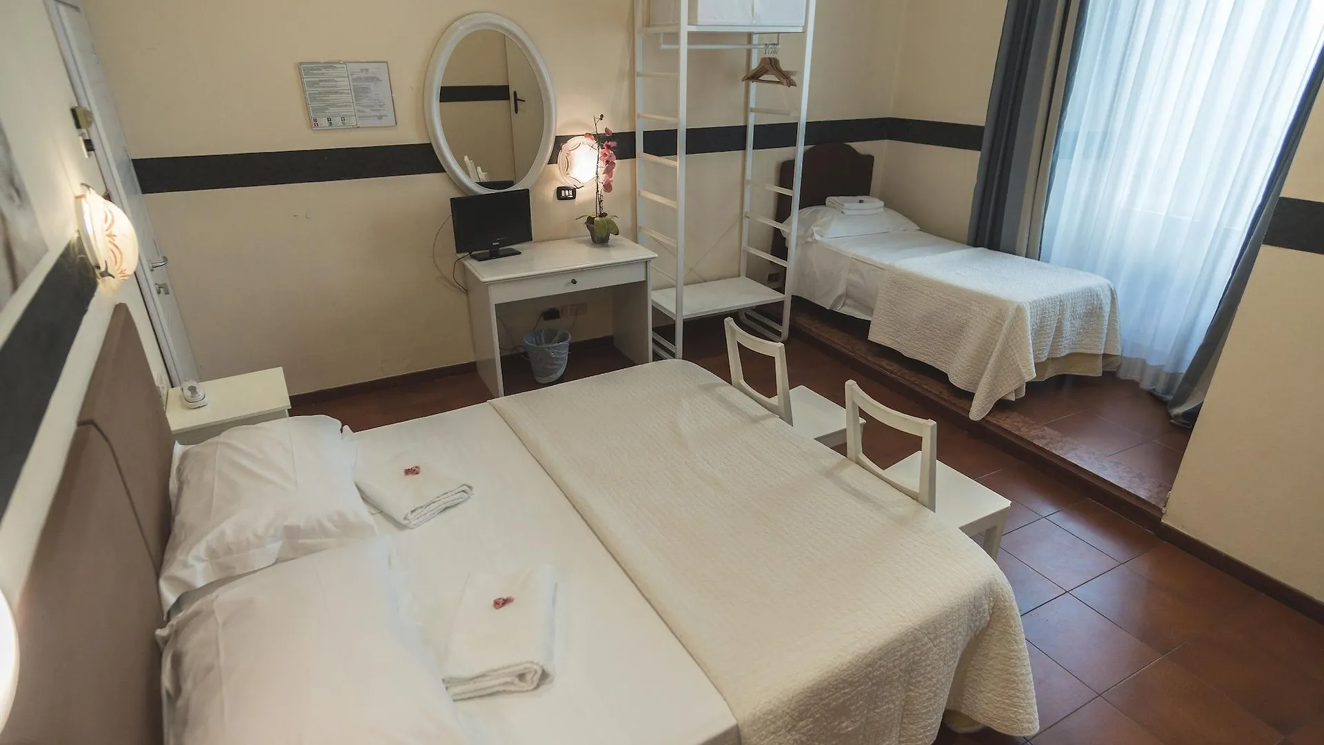 Hotel Victoria Florence 3*,